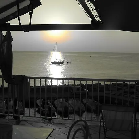 Relaxing Paradise Chez Nicolini Apartment